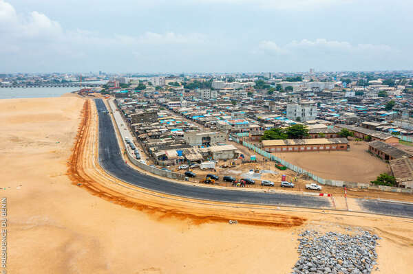 La réalisation de la Corniche Est de Cotonou avance à grands coups de pioche